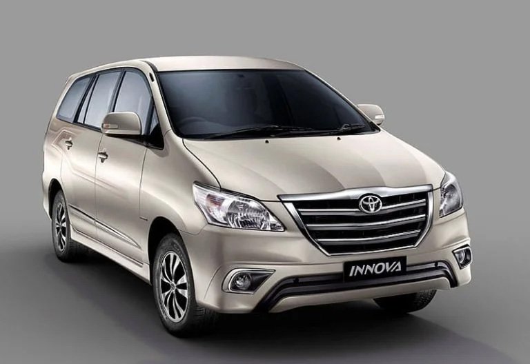 Toyota Innova 7